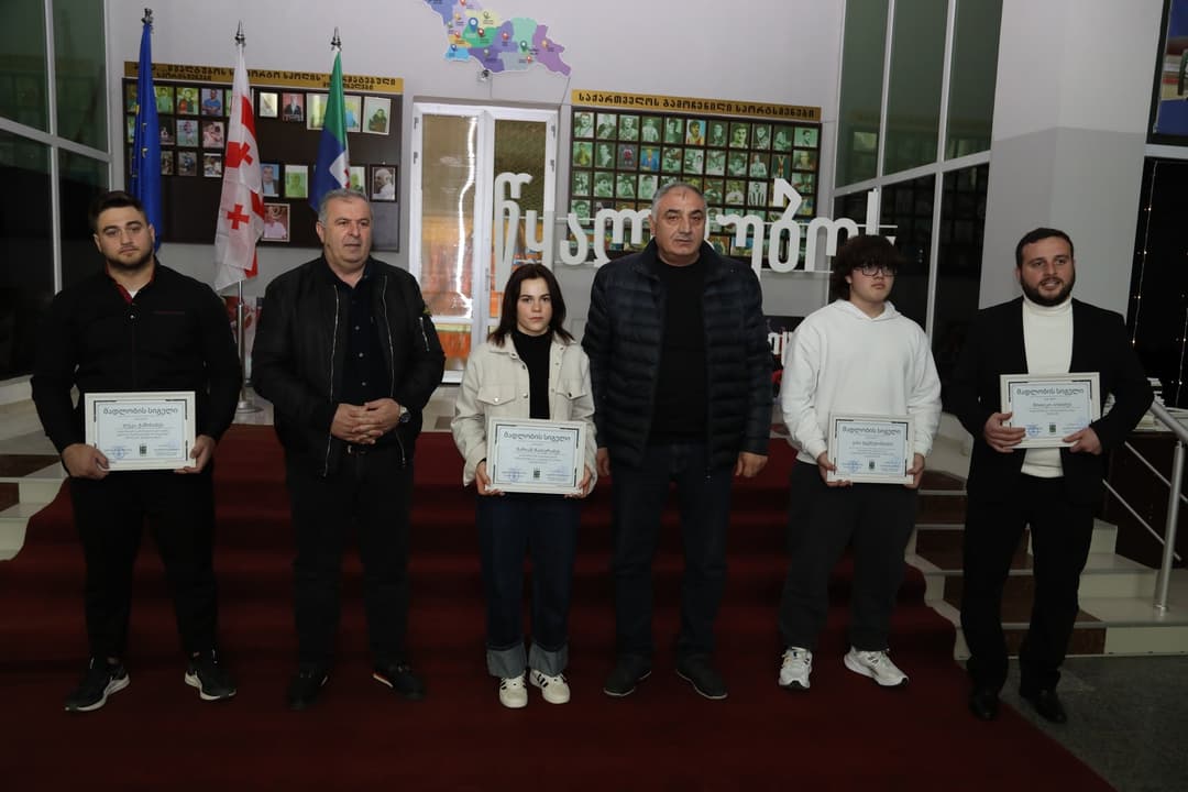 წყალტუბოში მუნიციპალიტეტის 2024 წლის წარმატებული სპორტსმენები დააჯილდოვეს