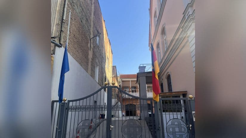 Frontnews image description