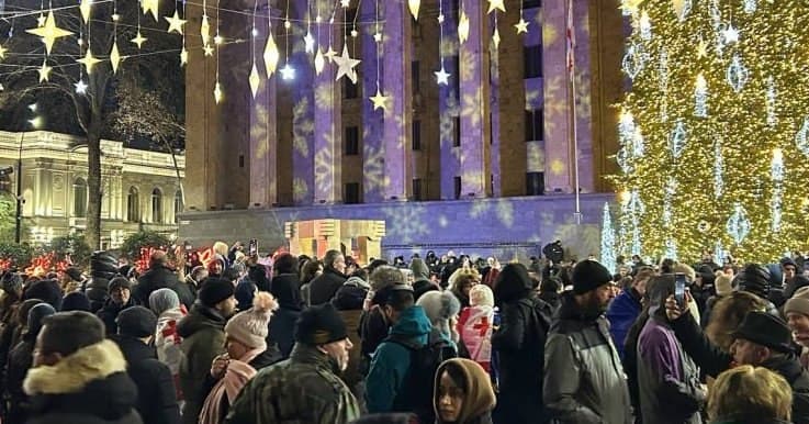 Frontnews image description