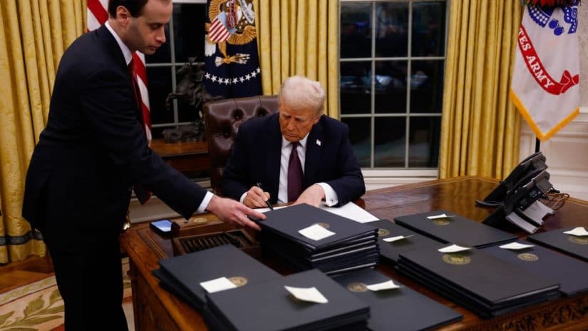 ტრამპმა საგარეო დახმარების ყველა პროგრამის 90 დღით შეჩერების შესახებ ბრძანებას მოაწერა ხელი