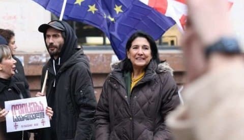 Frontnews image description