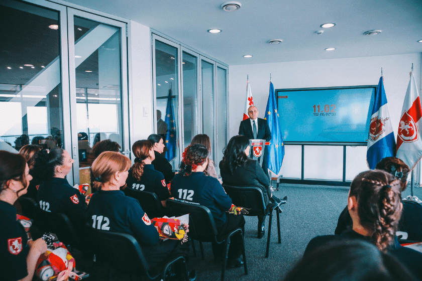 Frontnews image description