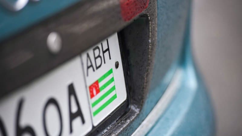 Kyrgyzstan to legalize vehicles with de facto Abkhazian license plates from March 1