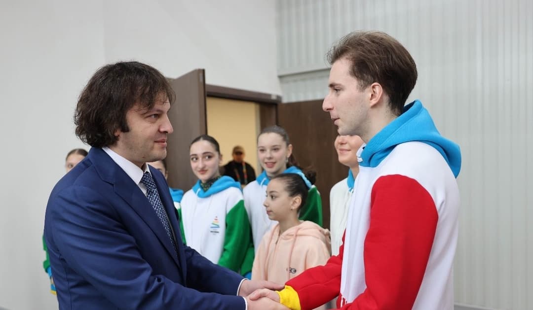 ირაკლი კობახიძემ ბათუმში საერთაშორისო სტანდარტების ყინულის არენა გახსნა