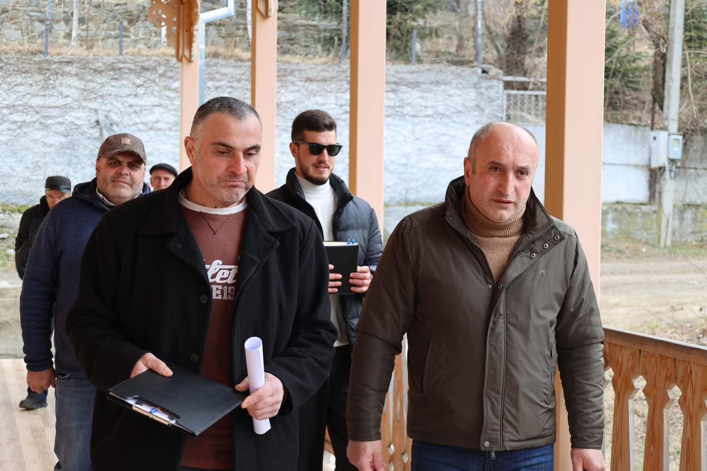 Frontnews image description