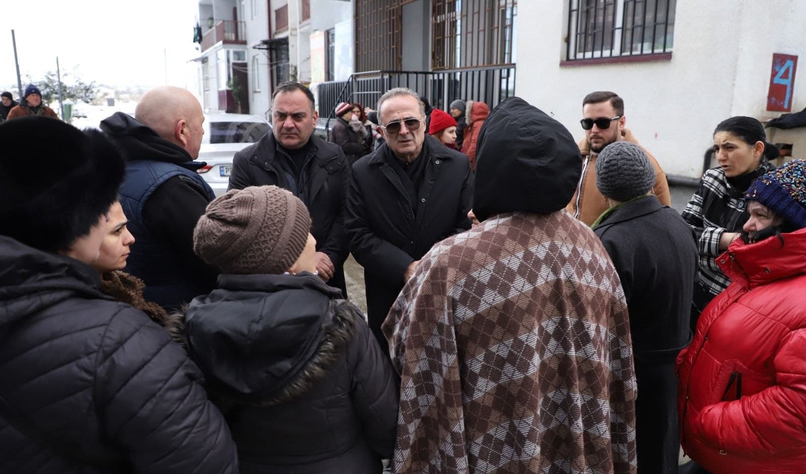 Frontnews image description