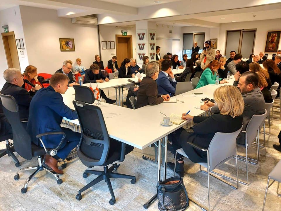 ფიშერი – თუ საქართველო ამჟამინდელ გზაზე დარჩება, რისკის ქვეშ დააყენებს თავის მომავალს ევროკავშირში და გერმანიასთან ურთიერთობებს გააუარესებს