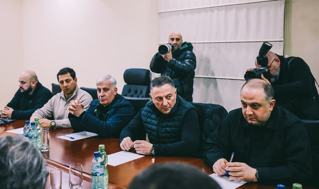 ვახტანგ გომელაური გურიის რეგიონში საკოორდინაციო შტაბის სხდომას დაესწრო