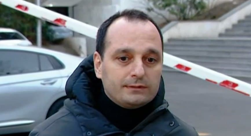 ირაკლი აბესაძე – არა თუ პირადად გიგი უგულავას მიერ არ გადაკეტილა გზა, არამედ საერთოდ არ გადაკეტილა