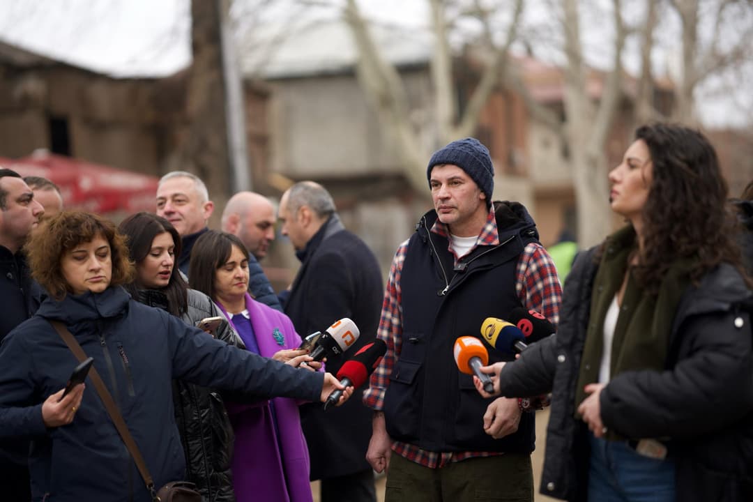 კახა კალაძე – ვინ არის ჰერჩინსკი, ვის ინტერესებს ატარებს, მისი განცხადებებიდანაც ყველაფერი კარგად იკითხება, მაგრამ მერწმუნეთ, ეს ბოროტება ძალიან მალე დასრულდება