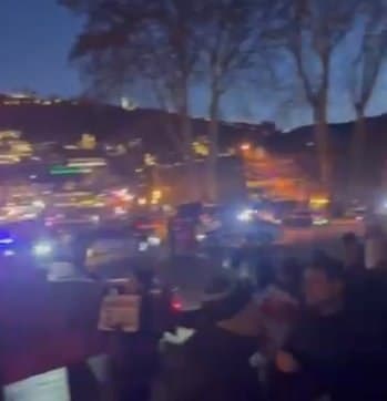 თბილისში საპროტესტო მსვლელობა იმართება