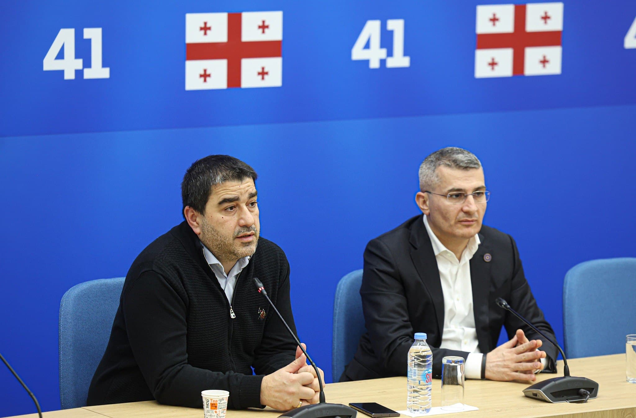 Frontnews image description