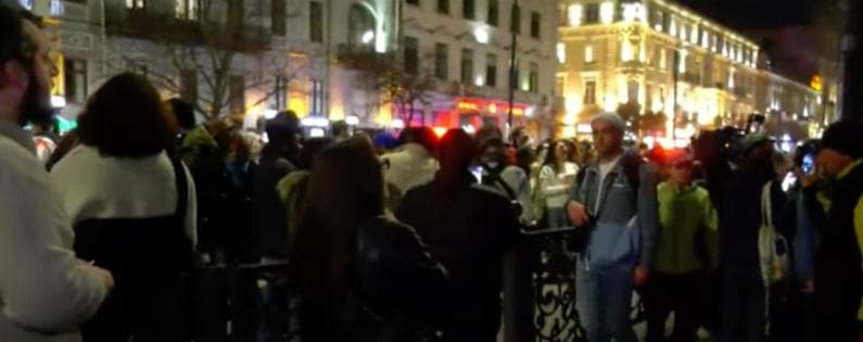 თეატრალურ უნივერსიტეტთან საპროტესტო აქცია იმართება