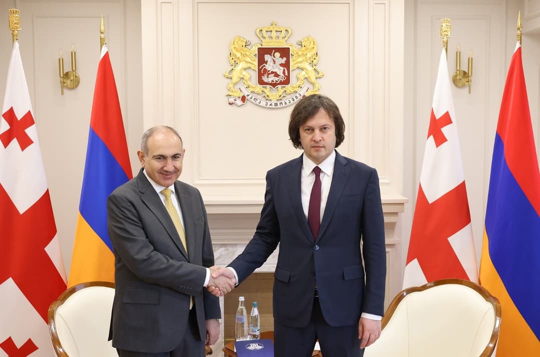 ირაკლი კობახიძემ ნიკოლ ფაშინიანს მთავრობის ადმინისტრაციაში უმასპინძლა