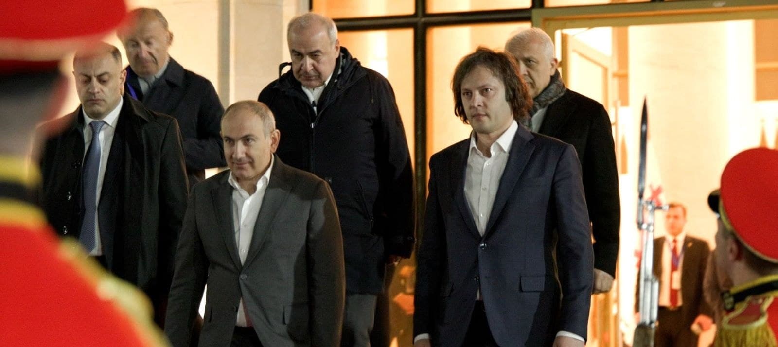 Frontnews image description