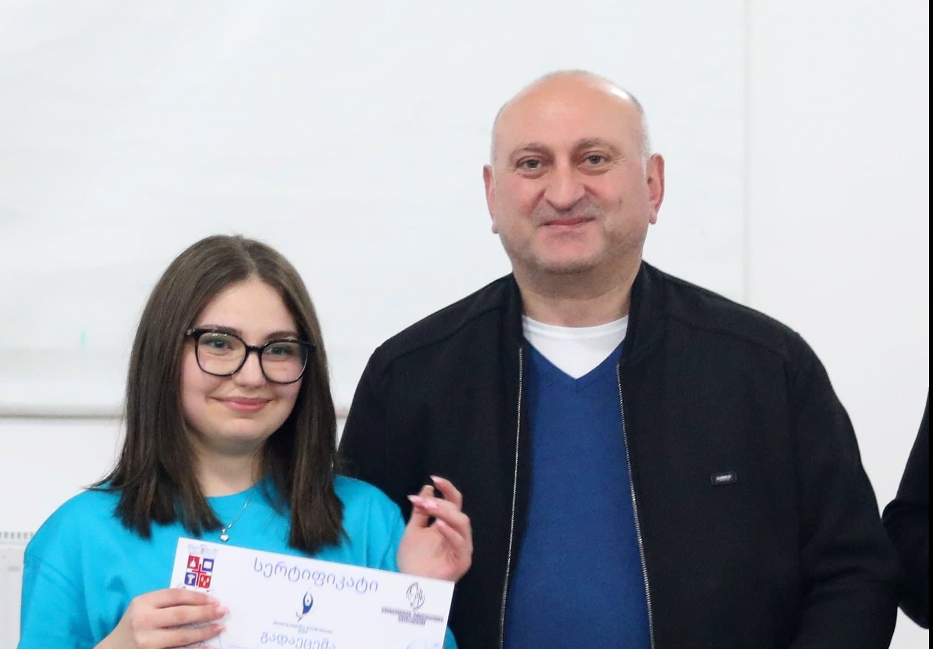 Frontnews image description