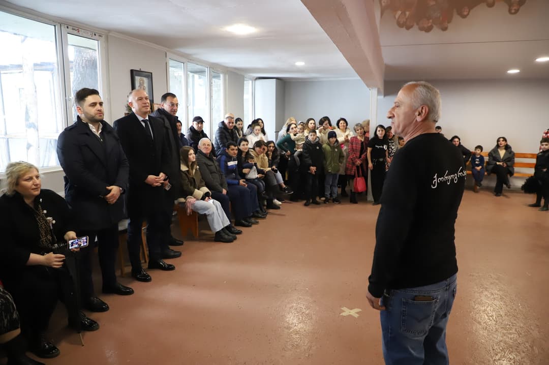 წყნეთში აფხაზეთიდან დროებით დევნილი მოსწავლე ახალგაზრდობისთვის ქორეოგრაფიული დარბაზი გაიხსნა