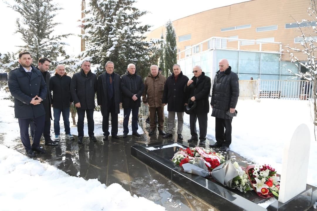 აფხაზეთის მთავრობის მინისტრთა კაბინეტის წევრებმა გურამ გაბესკირიას ხსოვნას პატივი მიაგეს