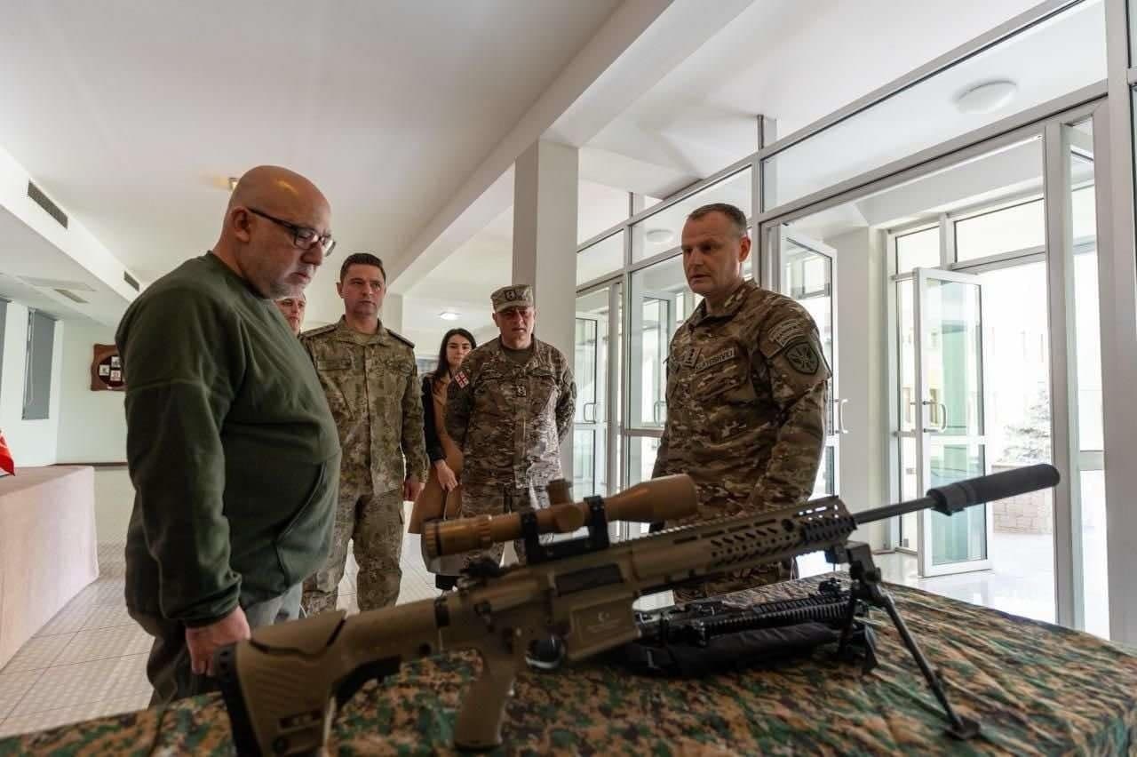 Frontnews image description