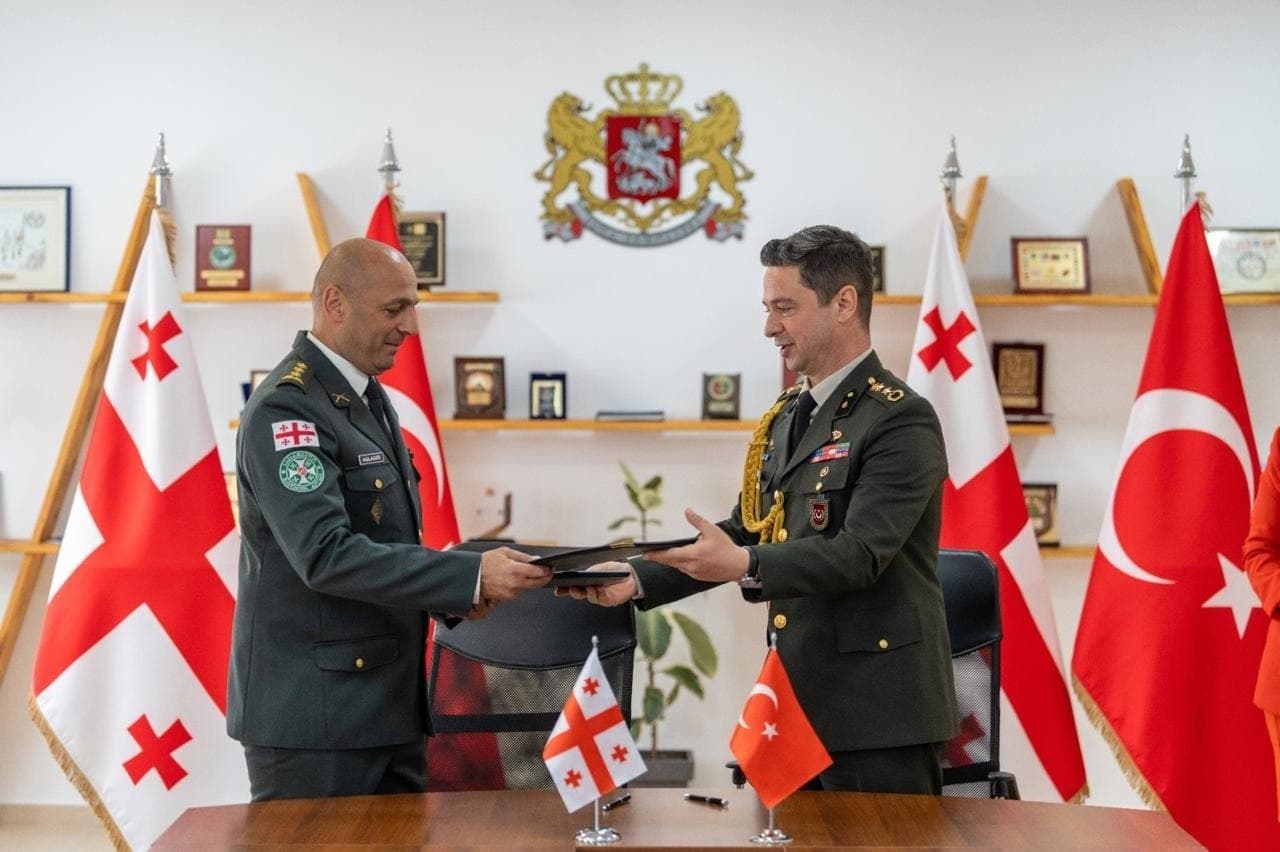 Frontnews image description