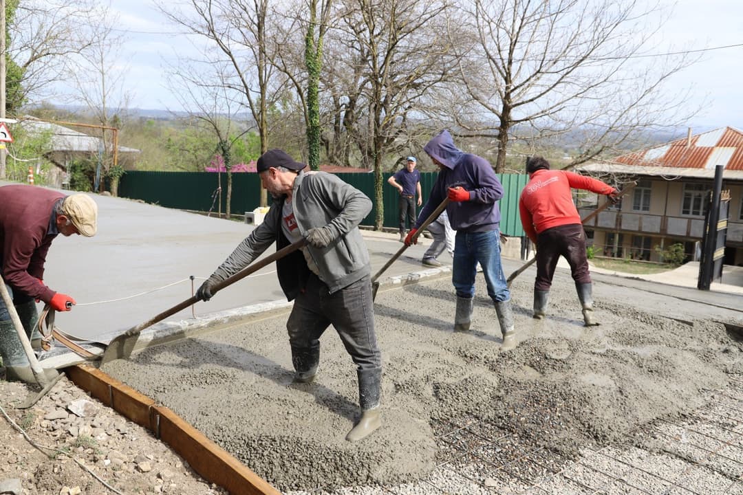 თერჯოლასა და სოფელ ღვანკითში ერთდროულად ორი საავტომობილო გზის რეაბილიტაცია დაიწყო