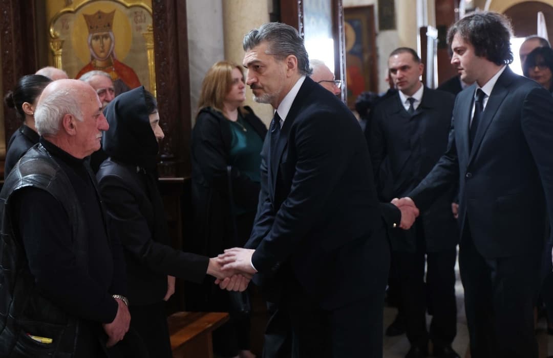 მიხეილ ყაველაშვილი ოკუპირებული აფხაზეთიდან გადმოსვენებული პირების სამოქალაქო პანაშვიდს დაესწრო