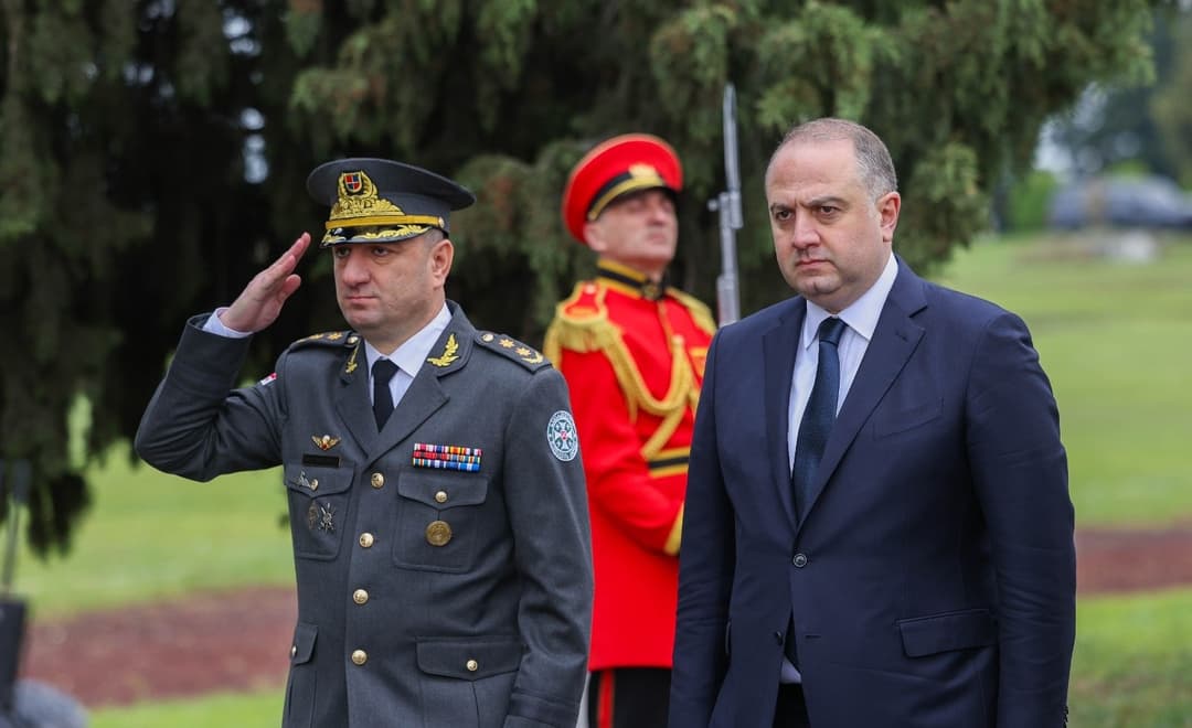 ირაკლი ჩიქოვანი – სამ ათეულ წელზე მეტია, საქართველოს თავდაცვის ძალებს  დაუღალავი შრომით აშენებენ  მრავალი თაობის საამაყო სამხედროები