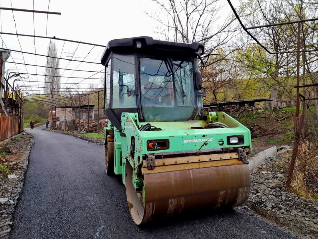 ფლავში გზის რეაბილიტაცია რეგიონებში განსახორციელებელი პროექტების ფონდის თანადაფინანსებით გრძელდება
