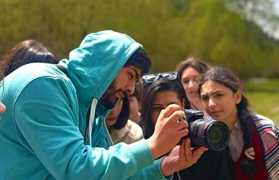 Frontnews image description