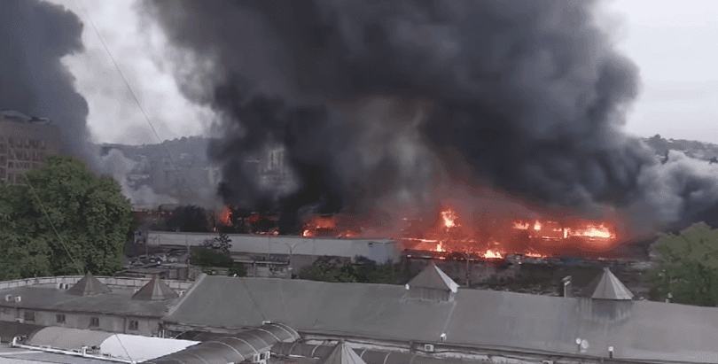 ე.წ ბორჯომის ბაზრის ტერიტორიაზე ხანძრის სალიკვიდაციო სამუშაოები მიმდინარეობს