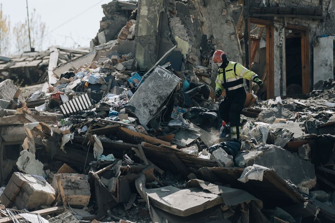 “მკვლელების ალიანსი” – ზელენსკიმ დაადასტურა, რომ რუსეთმა კიევს ჩრდილოეთ კორეული ბალისტიკური რაკეტით დაარტყა