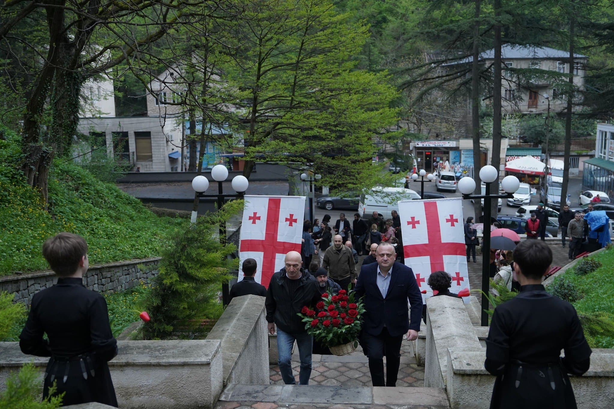 Frontnews image description