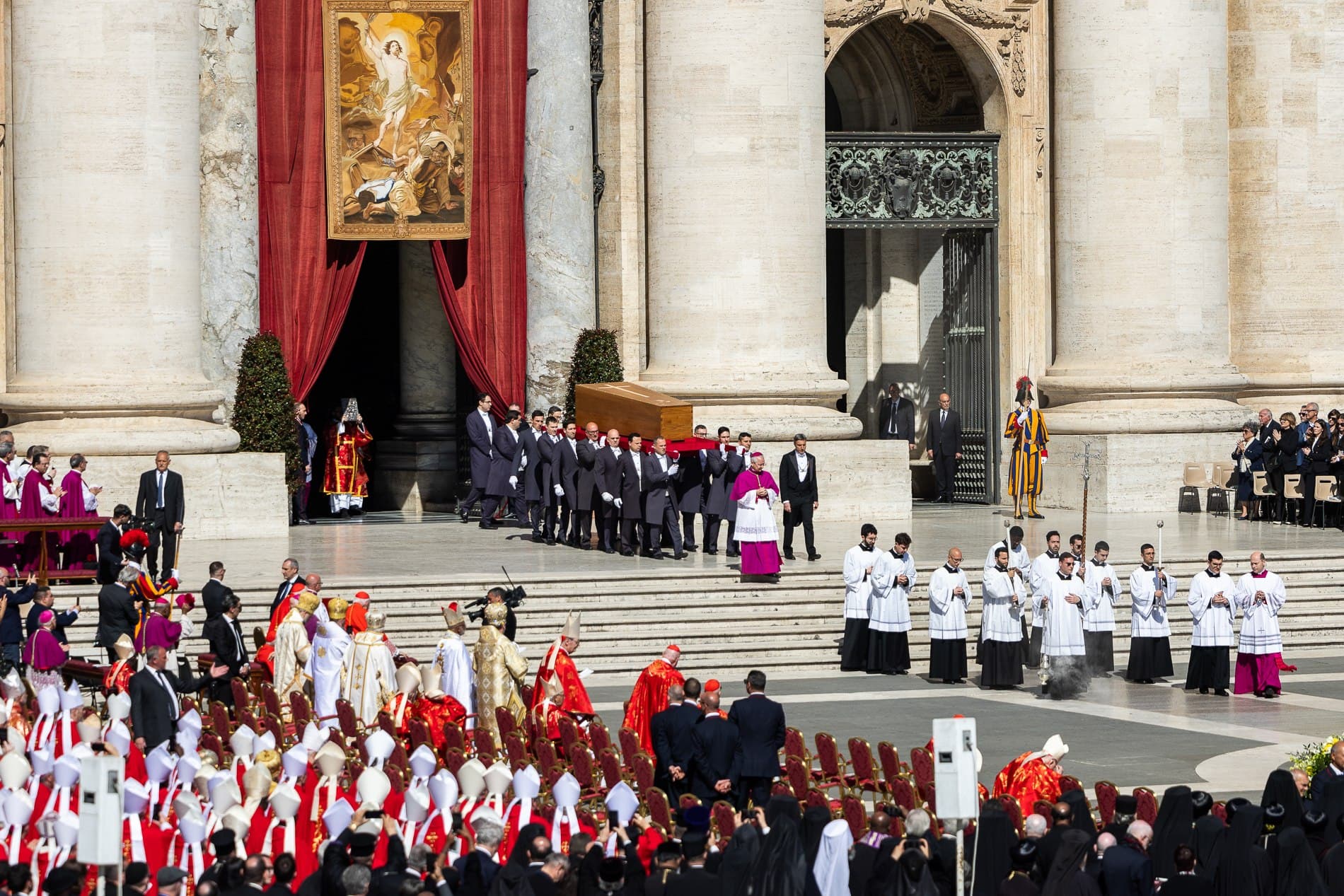 Frontnews image description