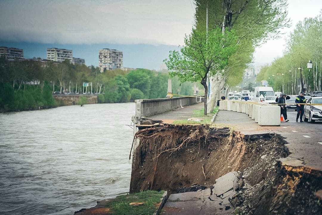 თბილისის მერია – ყველა შესაბამისი ზომა მიღებულია, გზის შეუზღუდავ ნაწილზე გადაადგილება არის სრულიად უსაფრთხო