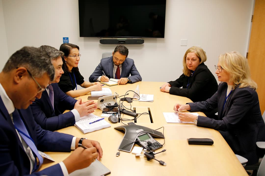 ნათია თურნავა და ეკატერინე გალდავა ყაზახეთის ეროვნული ბანკის პრეზიდენტს შეხვდნენ