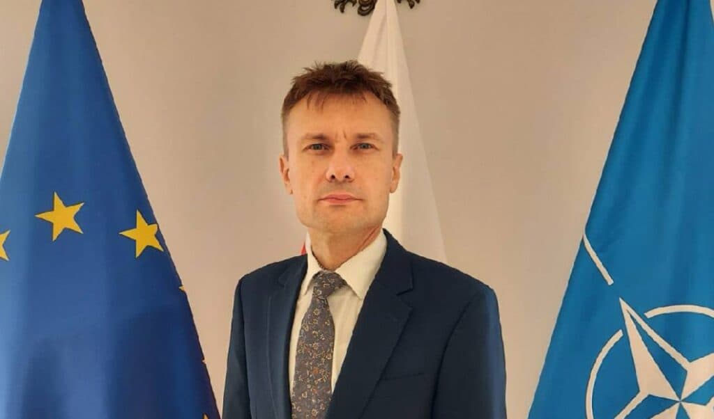 Frontnews image description