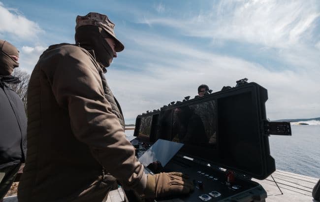 მსოფლიოში პირველად - უკრაინამ საზღვაო დრონით რუსული სუ-30 გაანადგურა