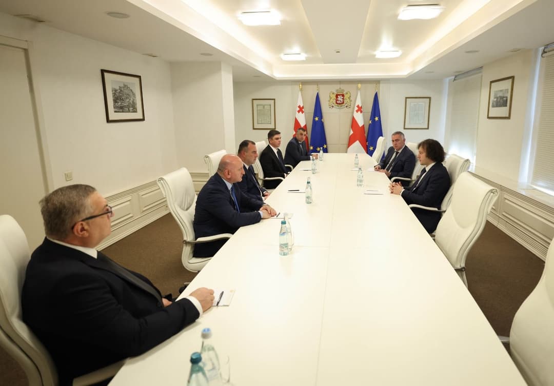 ირაკლი კობახიძემ ხუთ რეგიონში ახალი სახელმწიფო რწმუნებულები დანიშნა