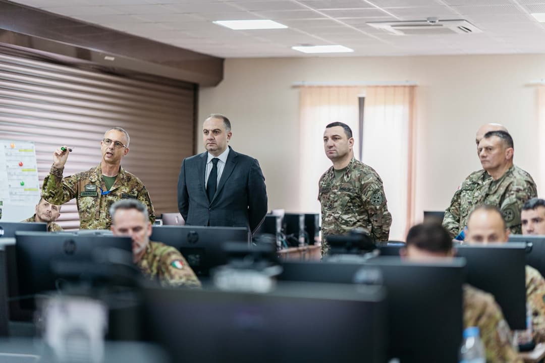 ირაკლი ჩიქოვანი JTEC-ში "ნატო-საქართველოს სწავლება 2025"-ის მიმდინარეობას გაეცნო