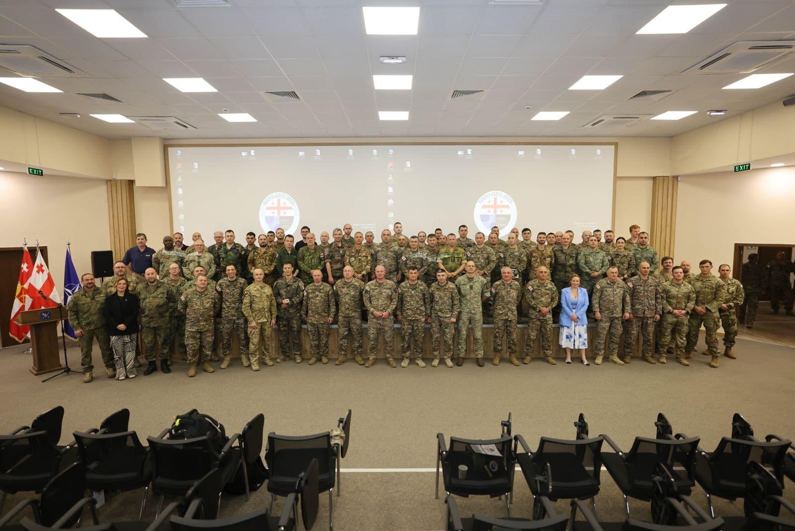 Frontnews image description