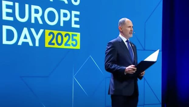 The EU Ambassador called for Georgia to reconsider its current political path .