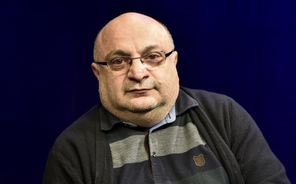 Frontnews image description