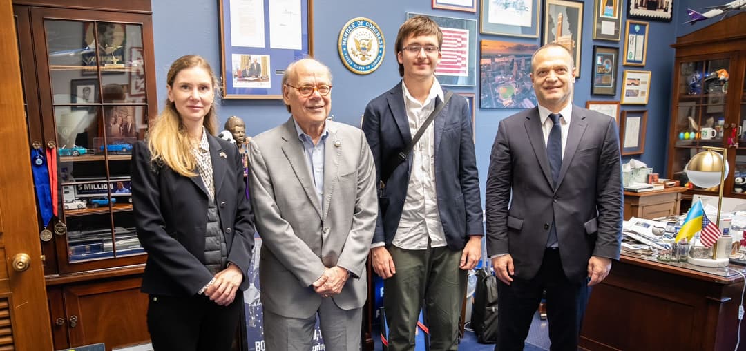 თინა ბოკუჩავა და პეტრე ცისკარიშვილი კონგრესმენ სტივ კოენს შეხვდნენ