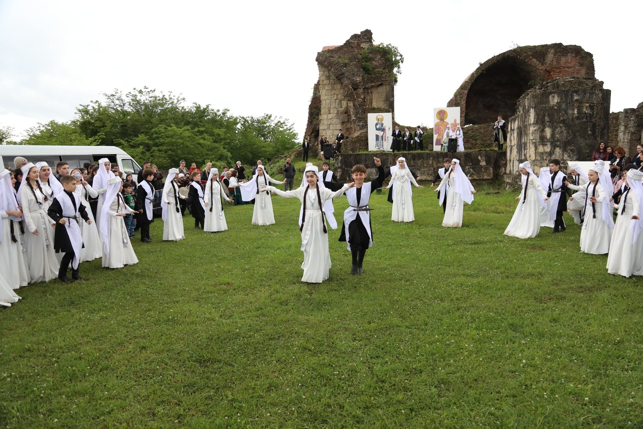 Frontnews image description