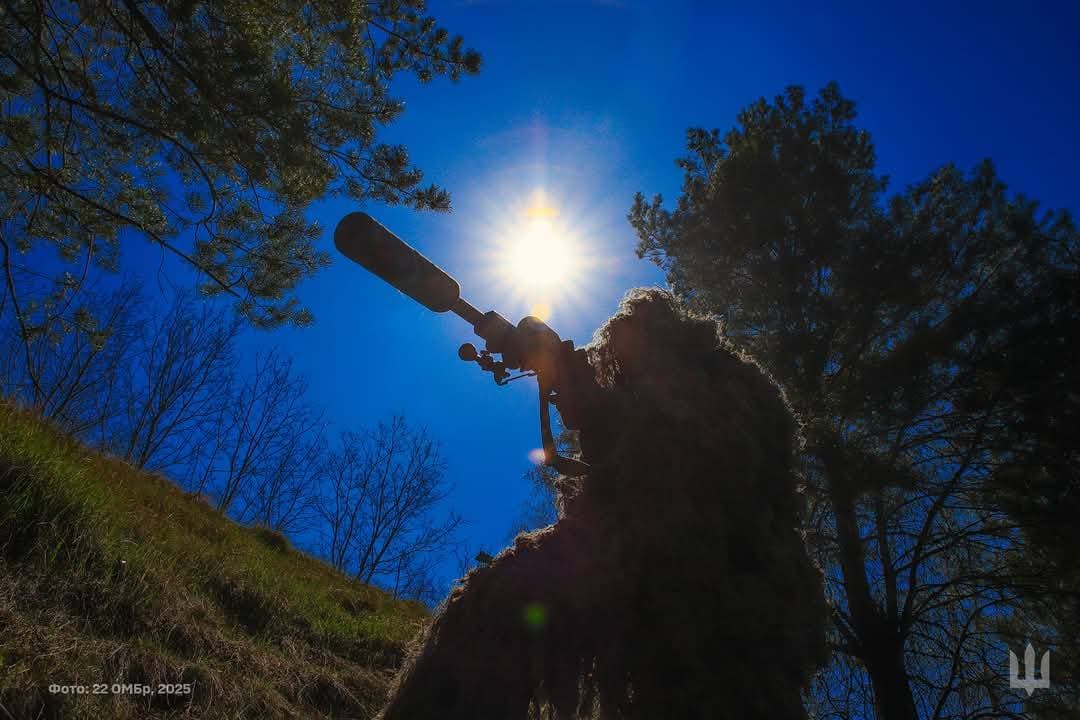 The figure includes an increase of 990 casualties over the past 24 hours.