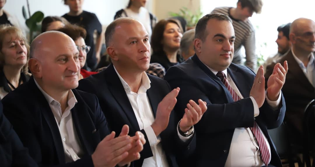 ლევან მგალობლიშვილი ოსური ენის დღისადმი მიძღვნილ ღონისძიებას დაესწრო