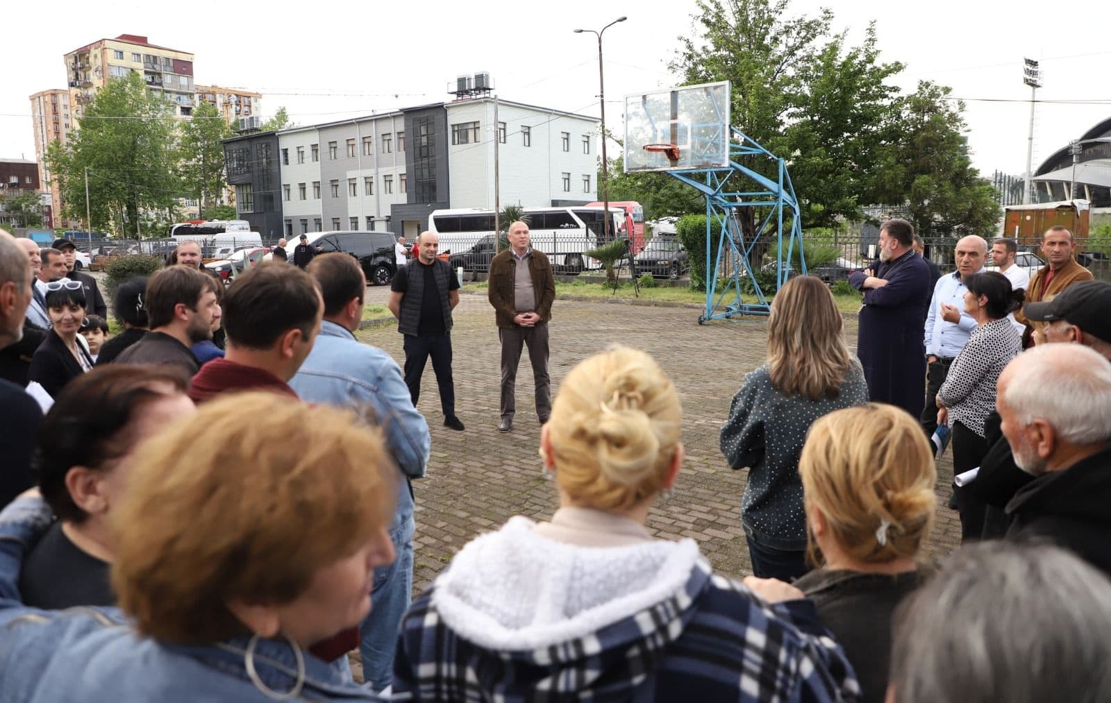 Frontnews image description