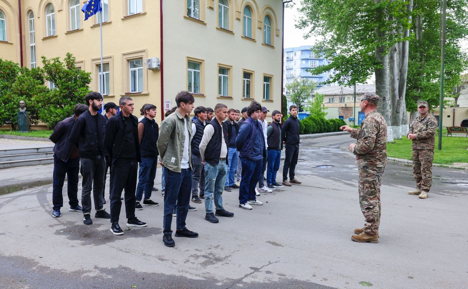 Frontnews image description