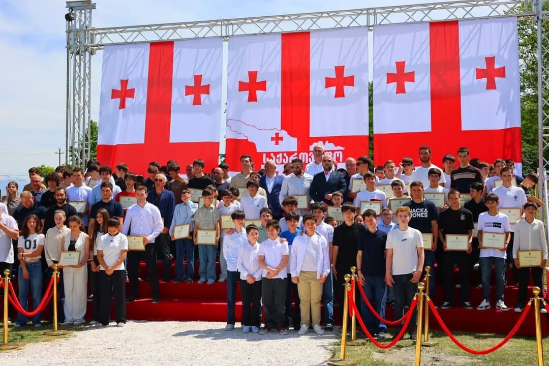 ზუგდიდის მერმა მამუკა წოწერიამ წარმატებული სპორტსმენები დააჯილდოვა