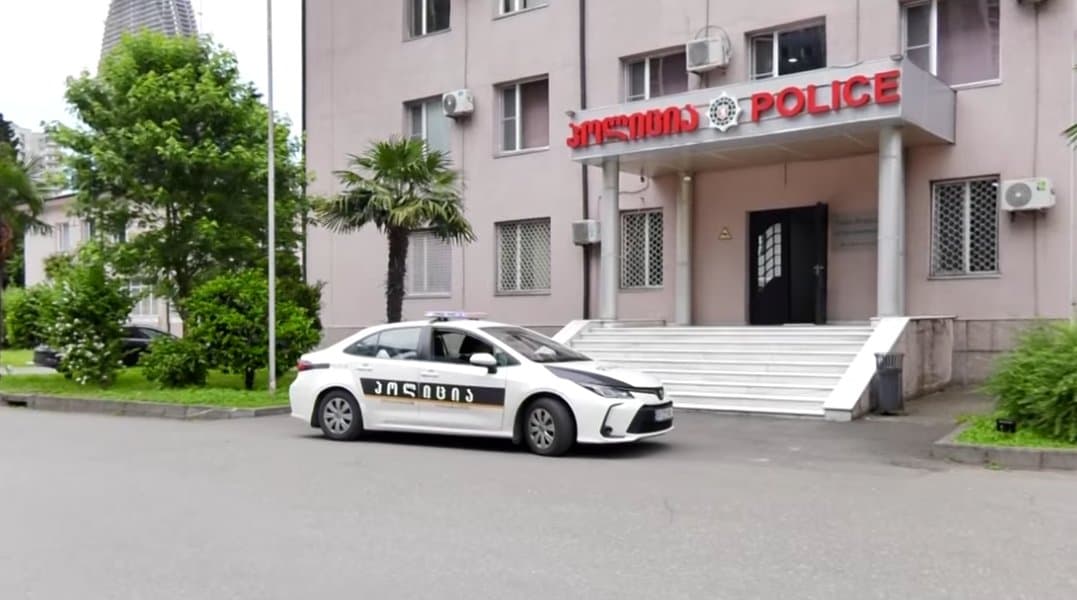 აჭარის პოლიციამ ნარკორეალიზატორი დააკავა